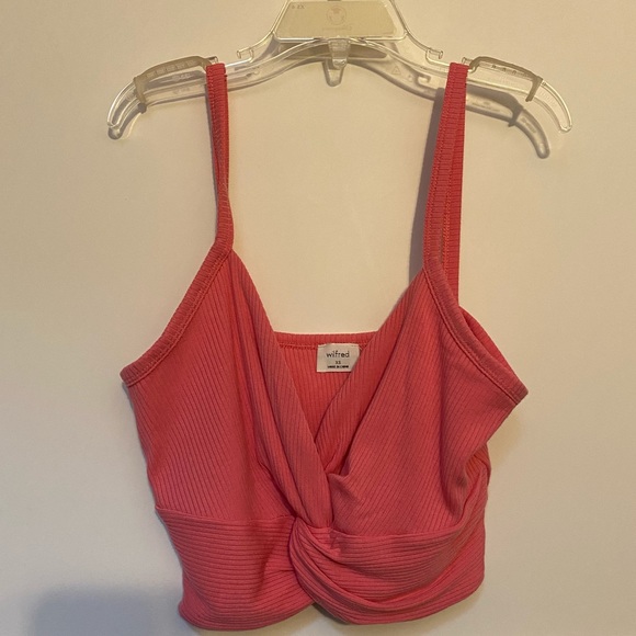 Wilfred - pink bay tank - Picture 2 of 7